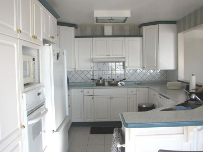 fully loaded kitchen_JPG