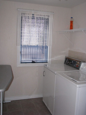 laundry room_JPG