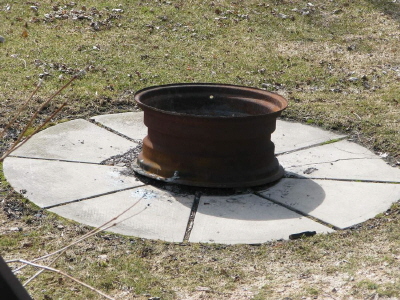 winter - firepit on lawn facing lake_JPG